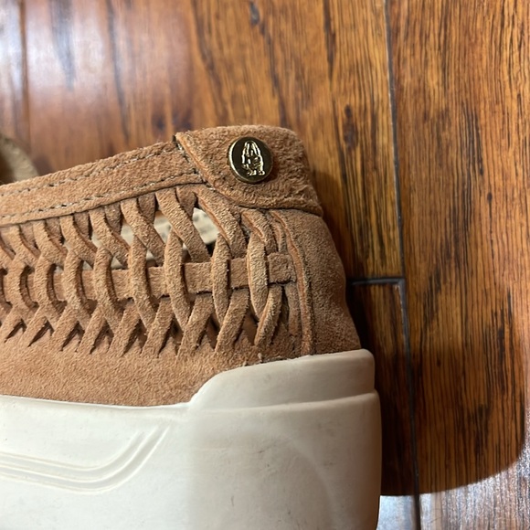 Hush Puppies Tan woven suede slip on sneakers - Picture 3 of 9